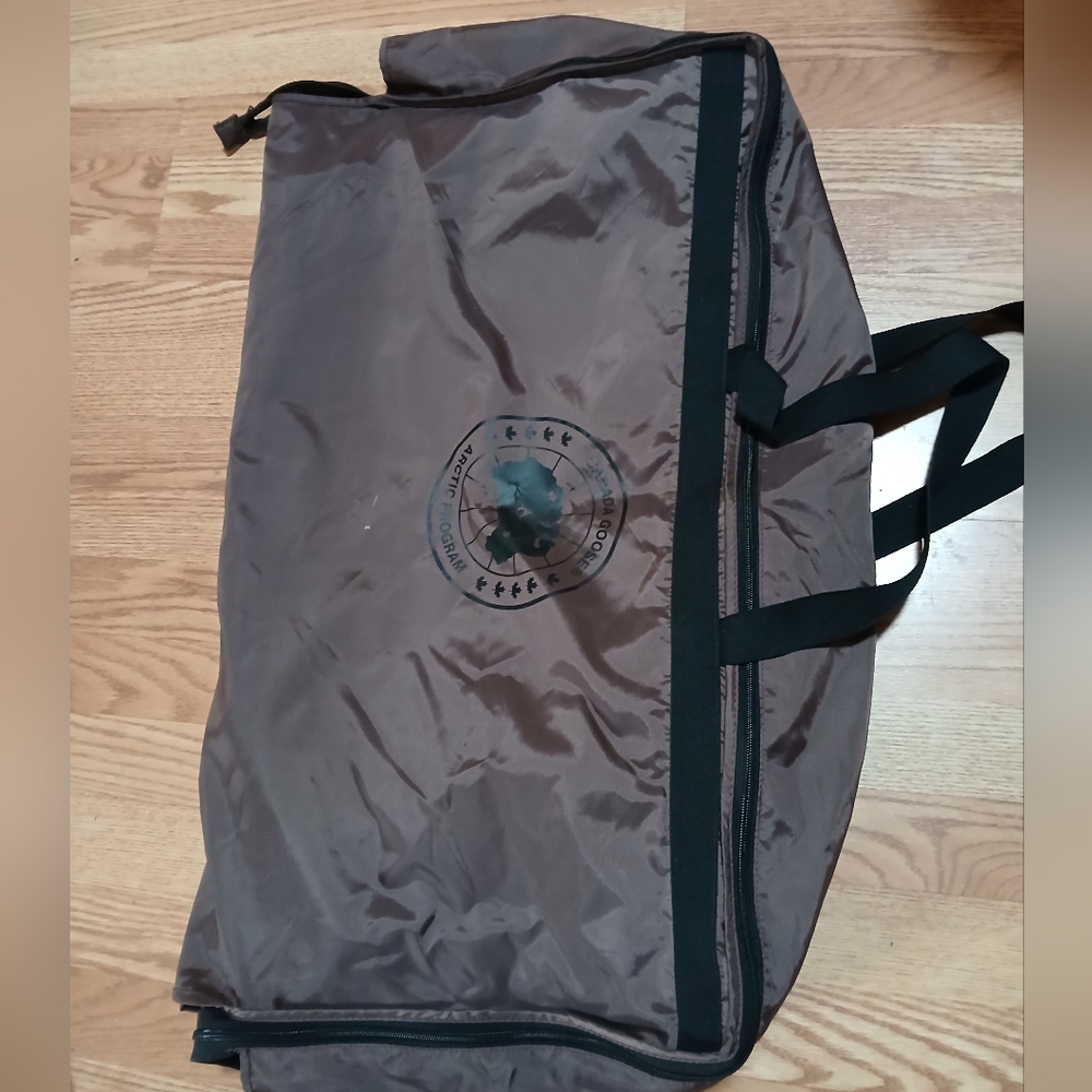 Canada Goose Garment Bag